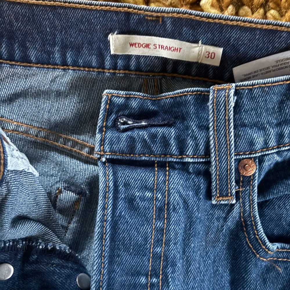 Levi’s Women'sWedge Straight Leg Blue Jeans - Picture 8 of 10